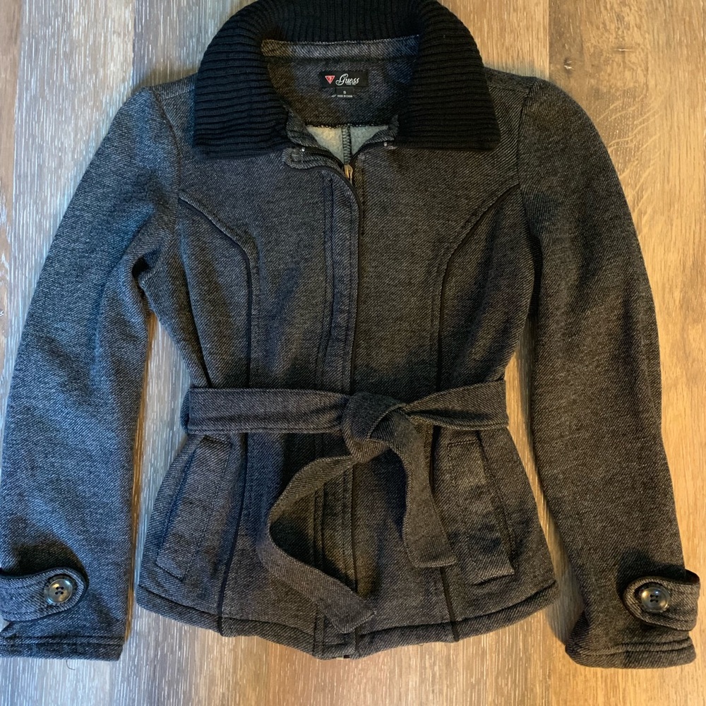 Guess black/gray short cropped coat with belt